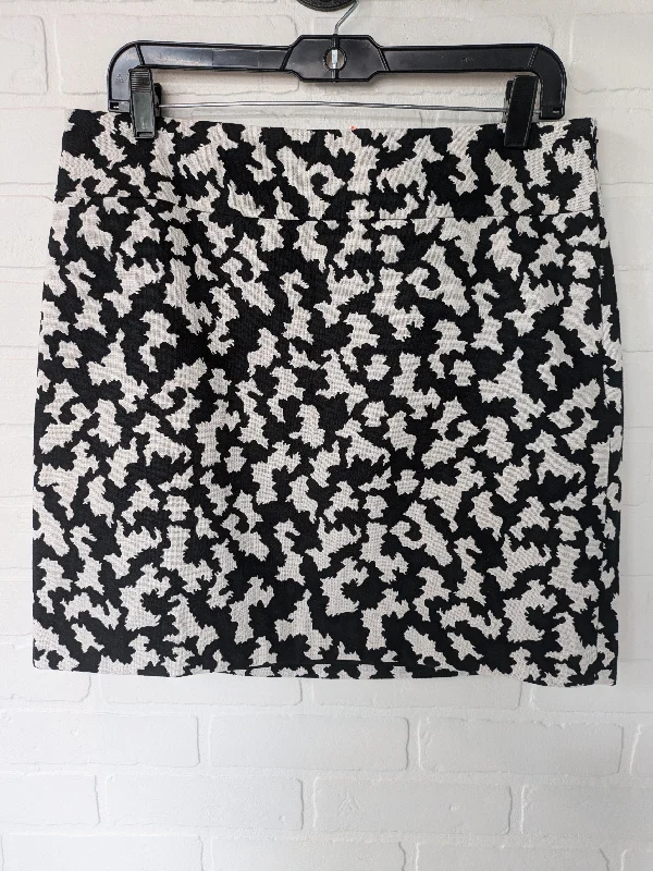 Black & White Skirt Mini & Short Loft, Size 10