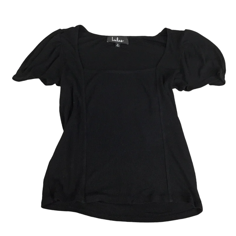 Top Short Sleeve By Lulus In Black, Size: S