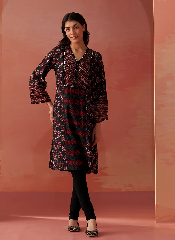 Arayna Black Printed Chanderi Kurta for Women